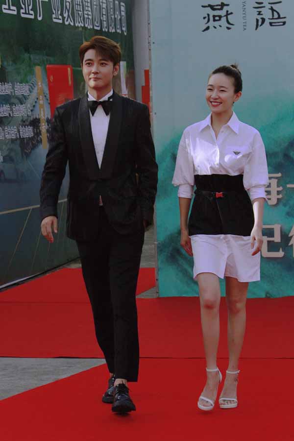 张丹峰图片4 复制.jpg